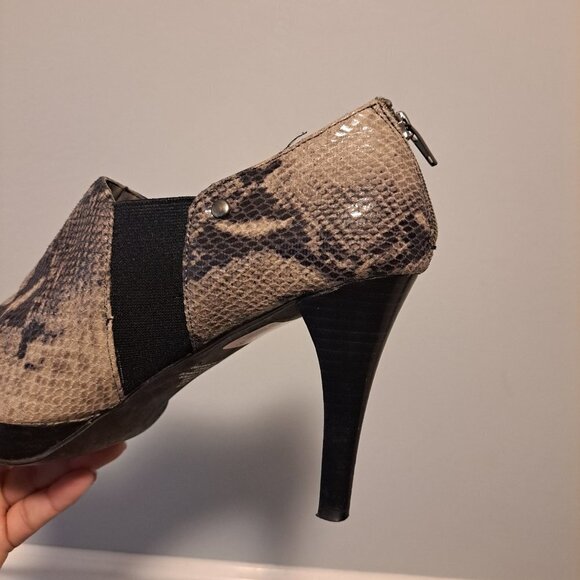 Coach And Four Shoes Tadd 8.5M Faux Snake Zipper Platforms 3.5" Heel Bootie - Picture 3 of 13
